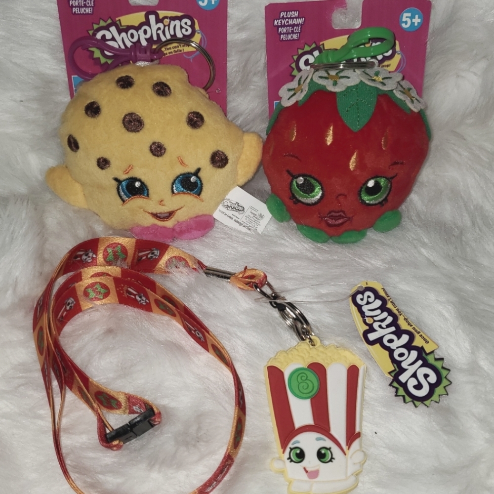 Shopkins Lanyard and Keychains Set